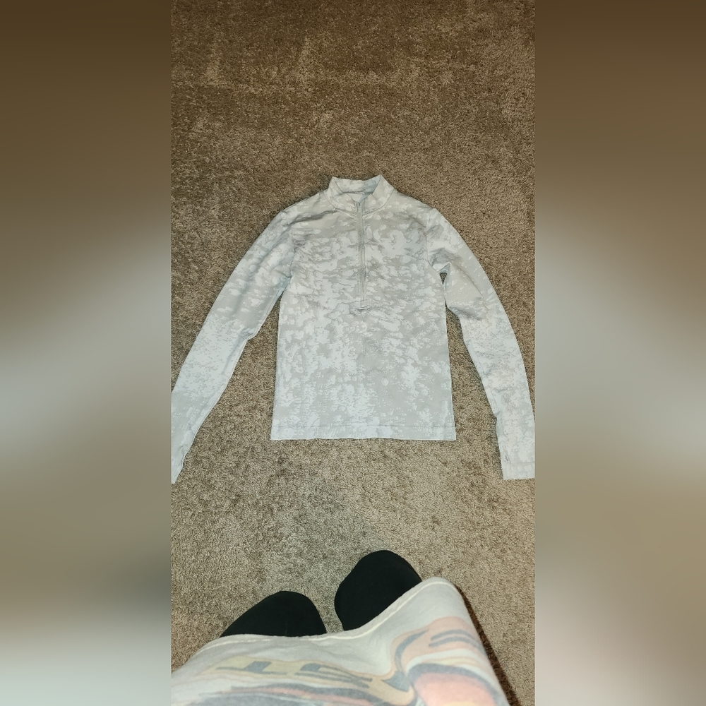 Fabletics pull over with thumb holes